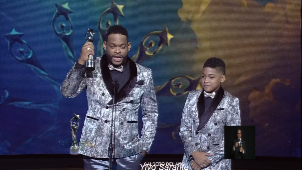 Yiyo Sarante Gana Como Salsero Del Ano En Premios Soberano 2019